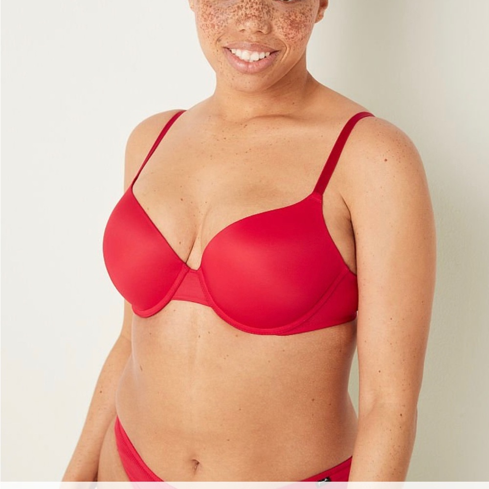 Victoria’s Secret push up bra